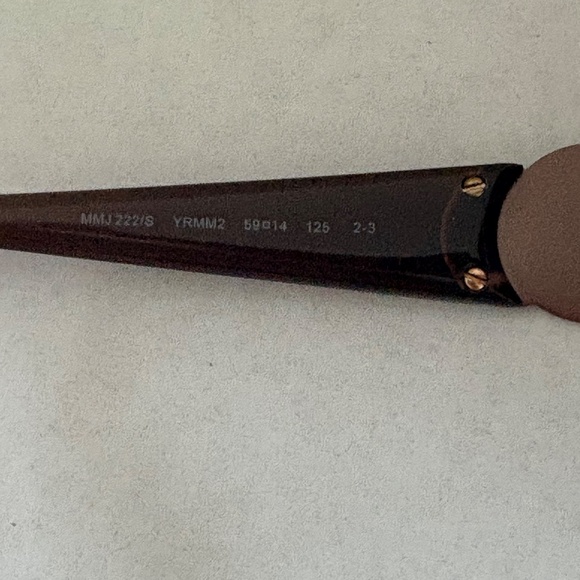 Marc By MARC JACOBS Women's Sunglasses. - Picture 6 of 11